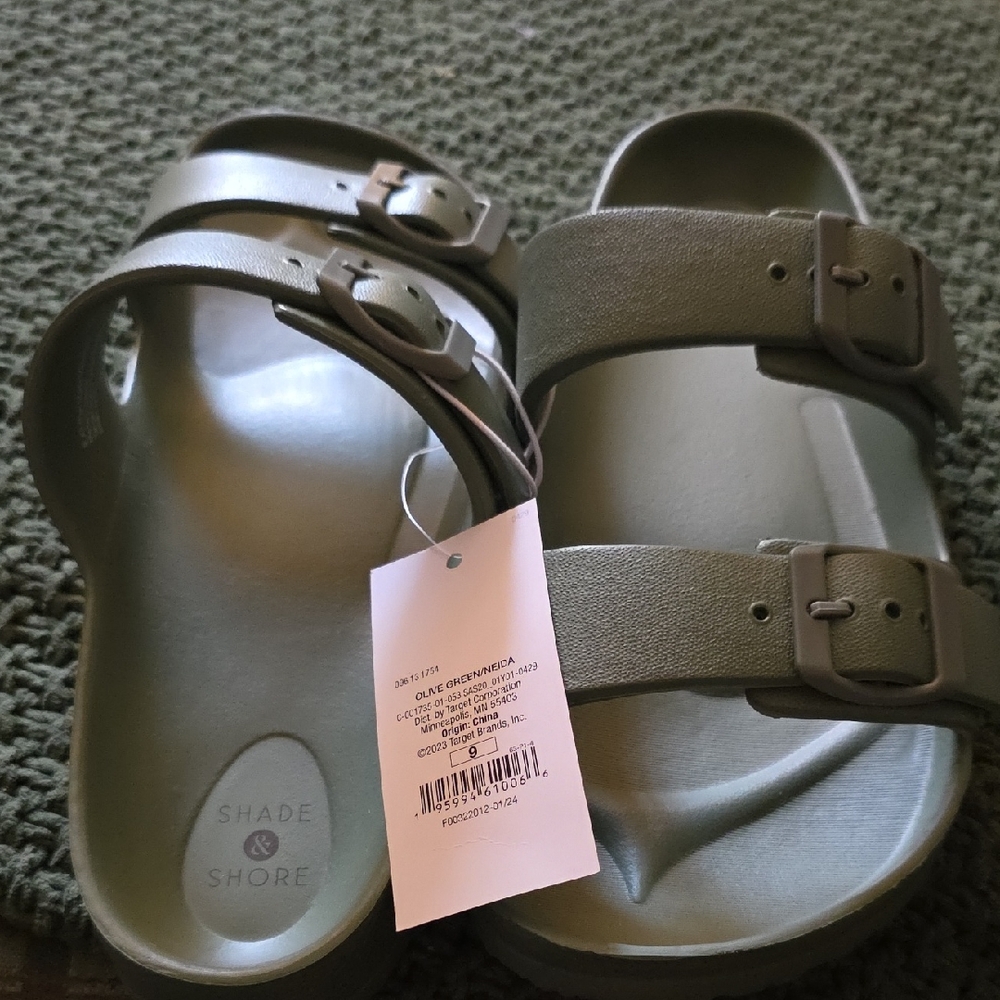 Shade & Shore Sage Green Buckle Sandals